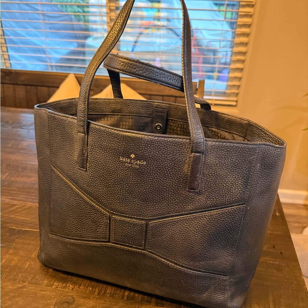 Kate Spade Black Textured Tote